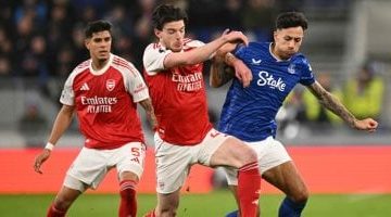 أرسنال يستعيد صدارة الدوري الإنجليزي بعد فوز صعب على إيفرتون