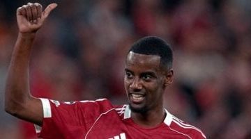 توتنهام ضد ليفربول: الريدز يغيب عن ألكسندر إيزاك 3 أسابيع بداعي الإصابة