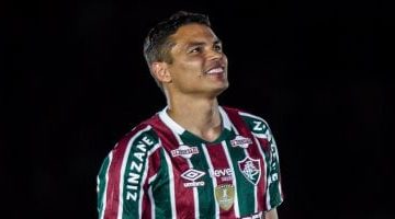 مسيرة تياجو سيلفا مع فلومينينسي بعد فسخ عقده: رحلة نجم كرة القدم البرازيلية